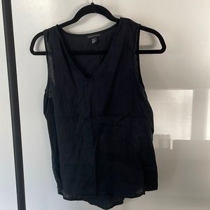 Never worn 100% Linen Saks Fifth Avenue Medium v neck black tank top